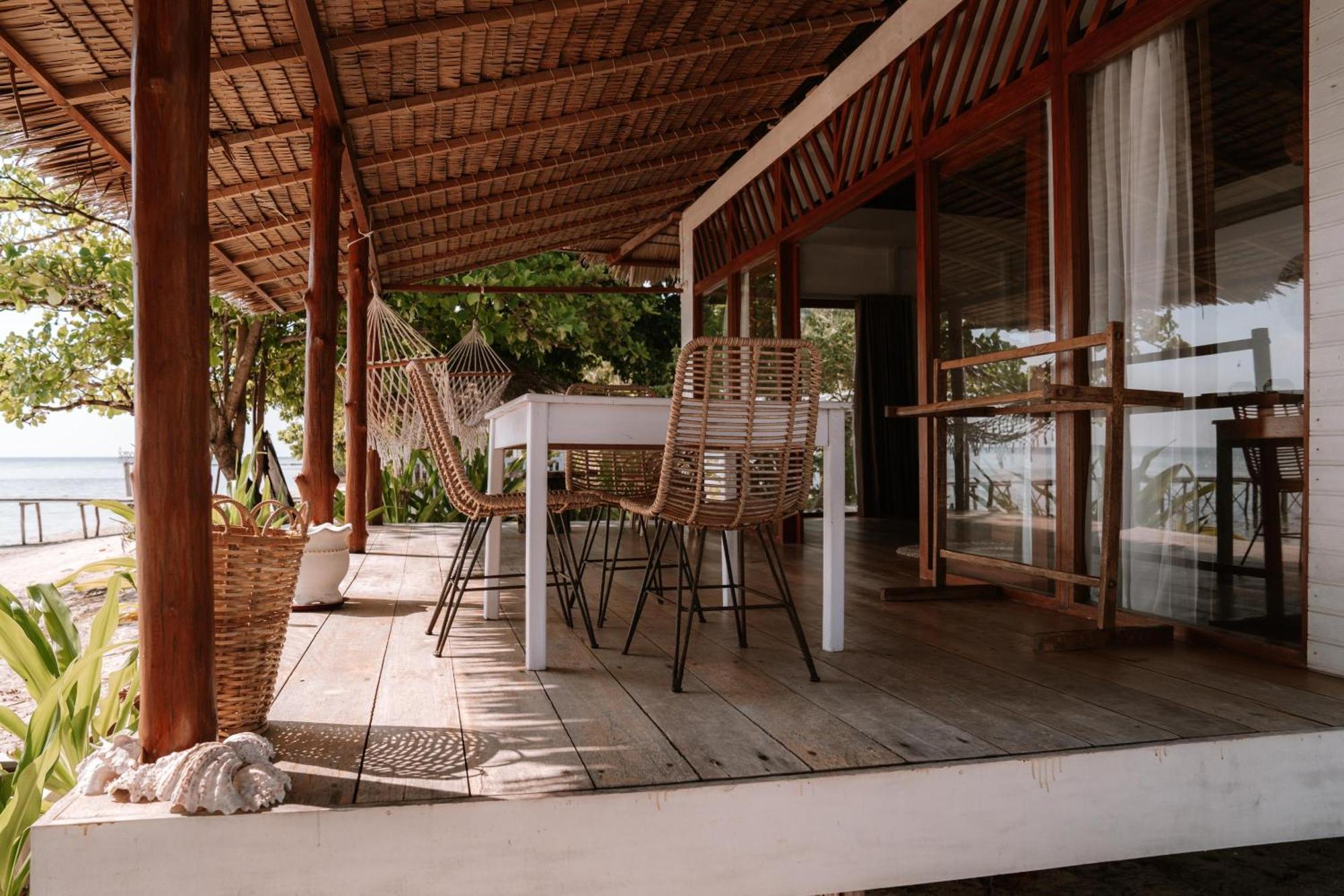 Reconnect - Private Island Resort & Dive Center Togean - Buka Buka Island Ampana Extérieur photo